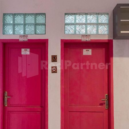 Asri Residence Near Jalan Iskandar Muda Medan Mitra Reddoorz Extérieur photo